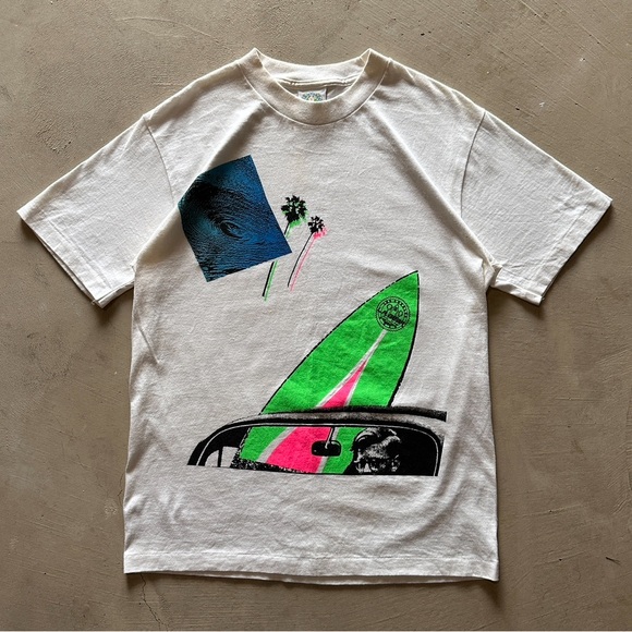 L.A. Gear Other - vintage la gear white surf tshirt